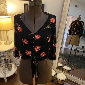 Urban Romantics | Floral Top.